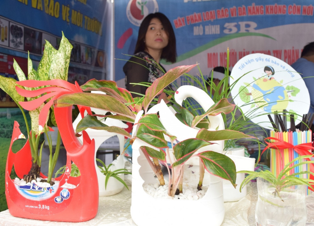 Ý tưởng dùng nhựa tái chế được cộng đồng mạng yêu thích 2024 - Môi Trường Miền Đông #racthai #moitruong #vietnam #Environmental #việtnam