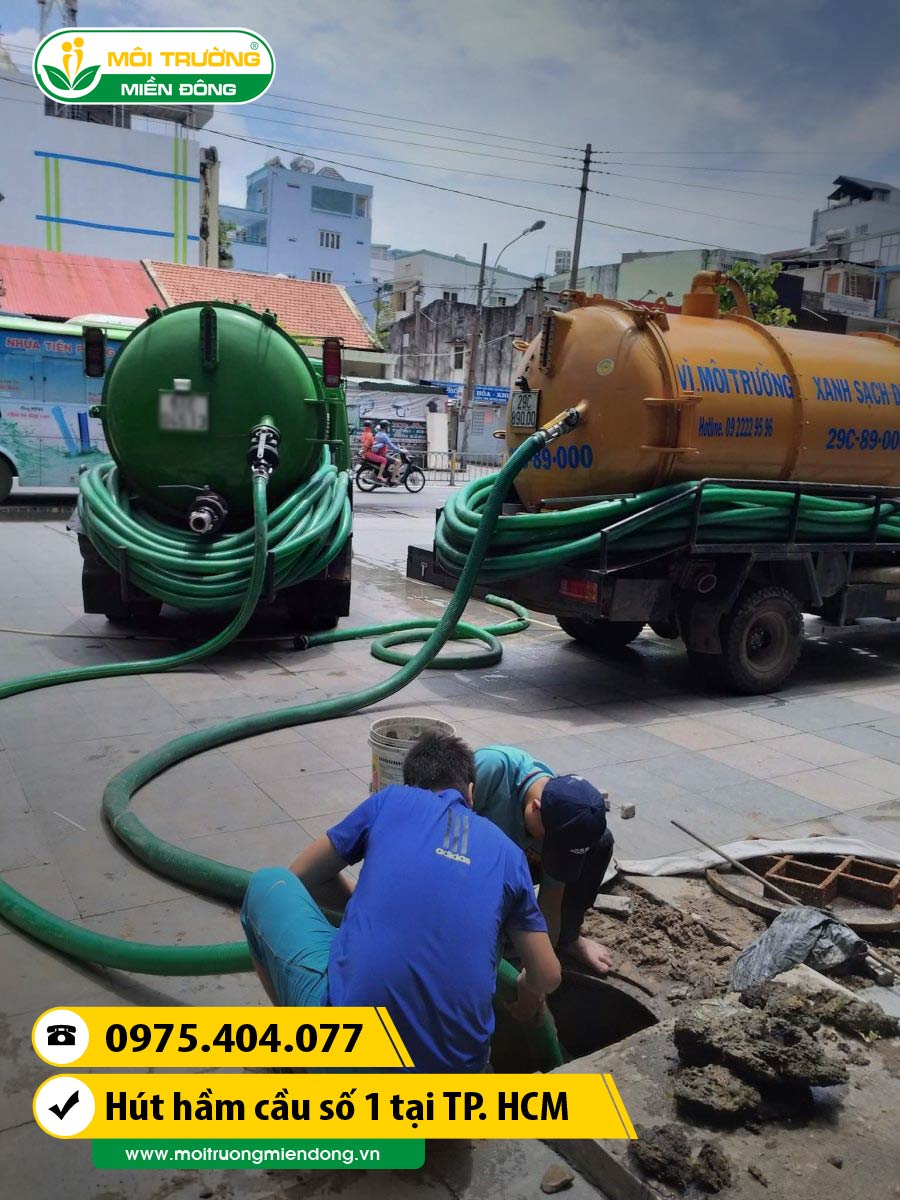 Dịch vụ rút hầm cầu tắc tên tuyến đường huyết mạch gây ngập lụt khi gặp mưa lớn tại HCM ☎ 0975.404.077 #moitruong #vietnam #Environmental #việtnam #huthamcau #ruthamcau #hcm #HồChíMinh