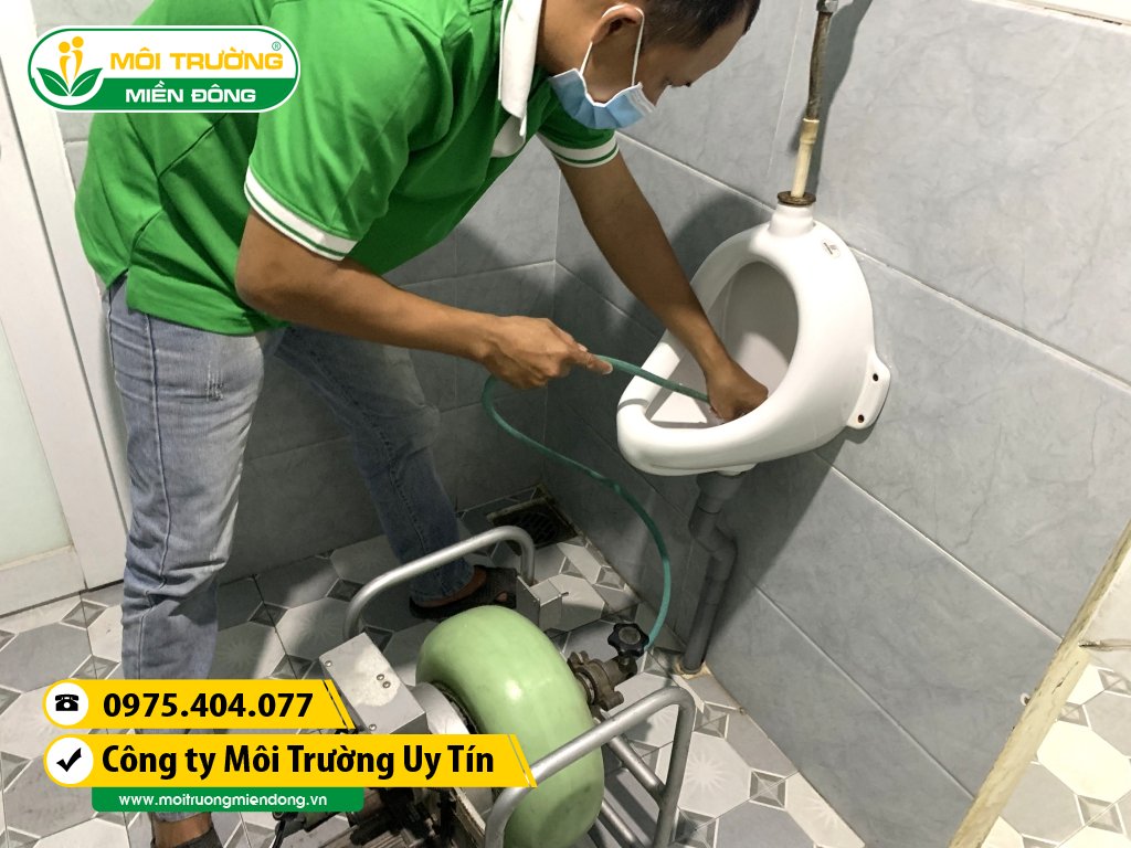 Dịch vụ thông tắc bồn tiểu nam nhà vệ sinh công cộng tại Đồng Nai ☎ 0975.404.077 #moitruong #vietnam #Environmental #việtnam #wc #nhavesinh #bontieu #ĐồngNai